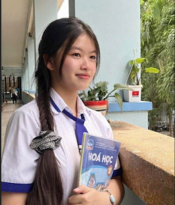 Naper Lê Thảo Vy