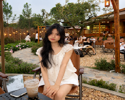Naper Nguyễn Thị Trang