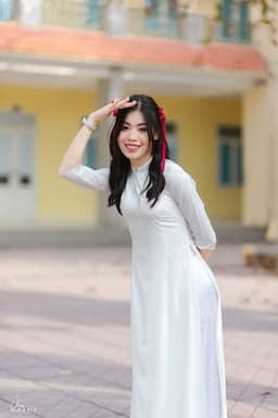 Naper Đàm Ngọc Anh