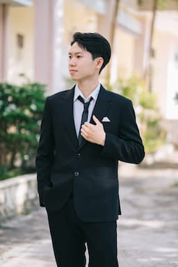 Naper Nguyễn Hoàng Phúc