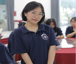 Naper Hoàng Khánh Linh